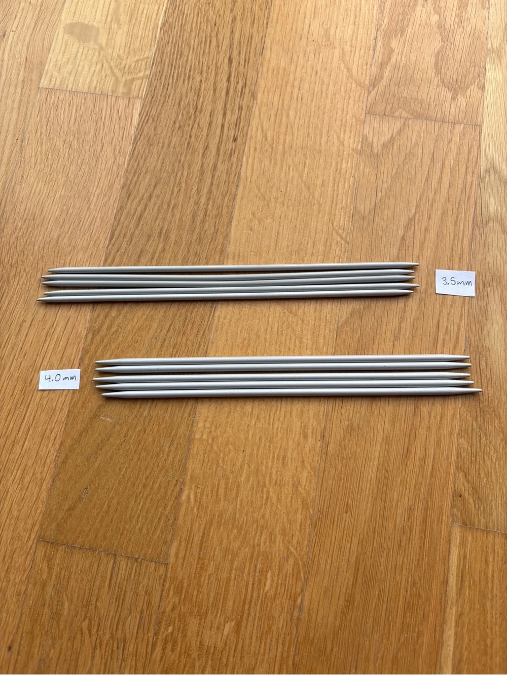 Set of Inox metal Double-Point Knitting Needles - 3.5mm & 4.0mm